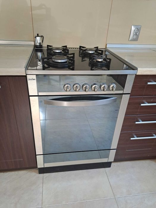 Meble kuchenne ze sprzętem