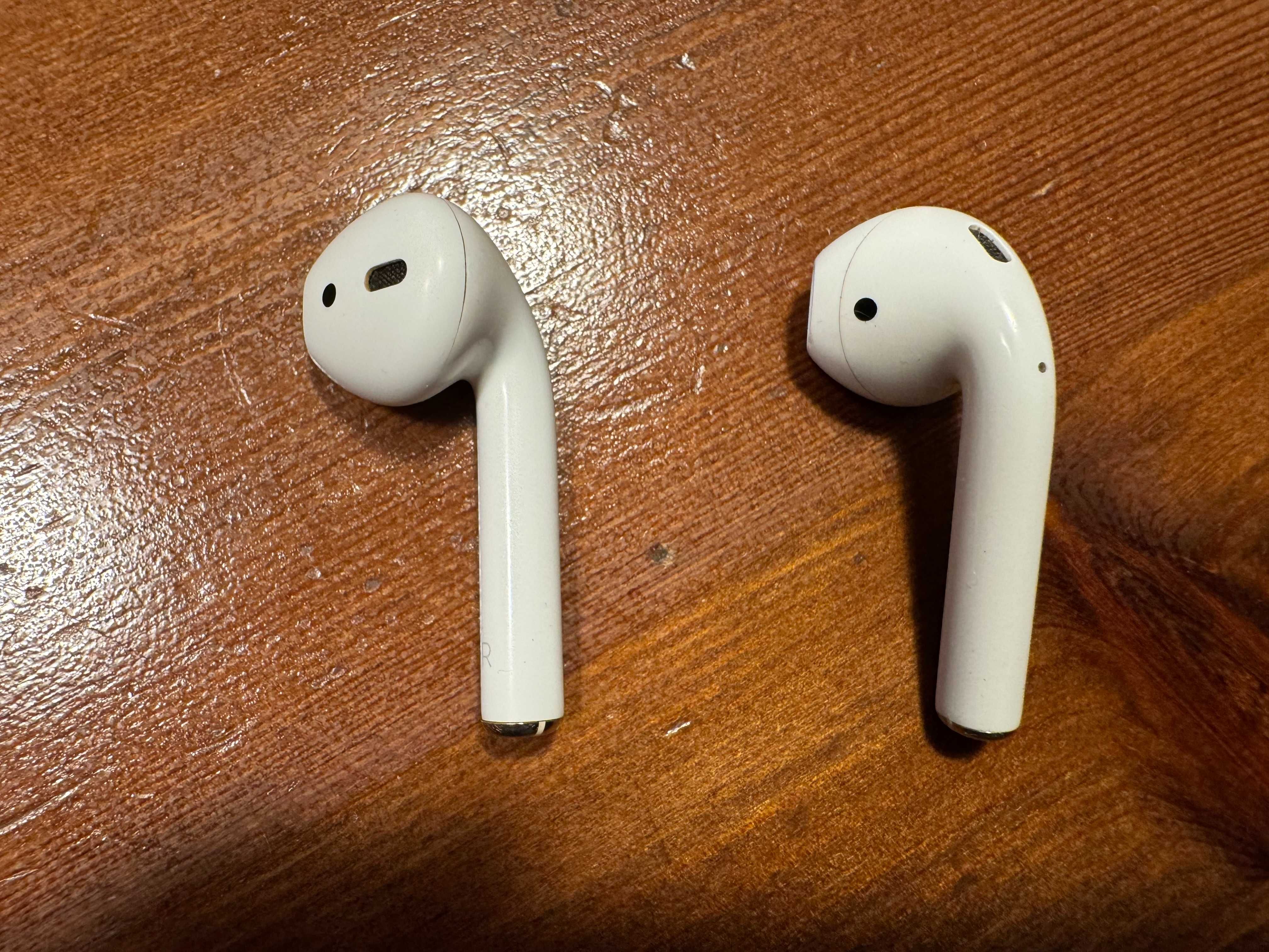 Słuchawki Apple AirPods 2 A2031 w stanie idealnym