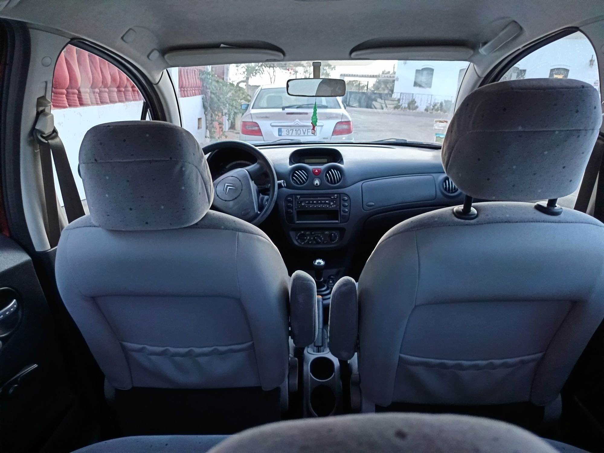 Citadino Citroem C3 ano 2004