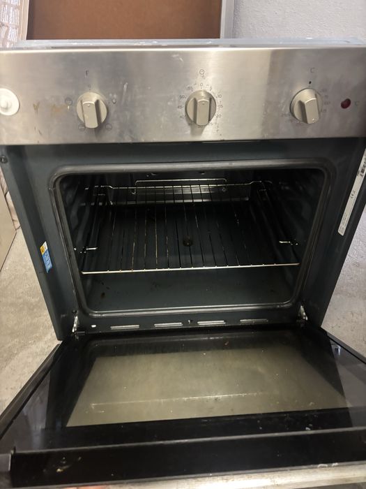 Forno indesit eletrico
