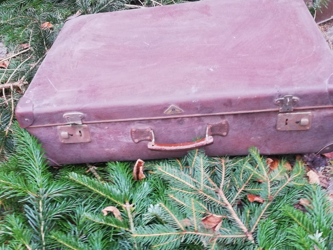 Stara duża walizka kartonowa skrzynka kufer retro vintage KINDELBRUCK