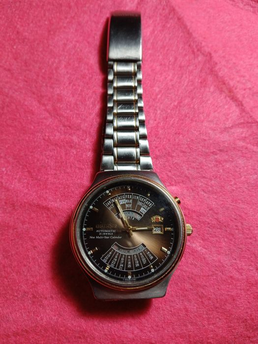 Relógio oriente automático