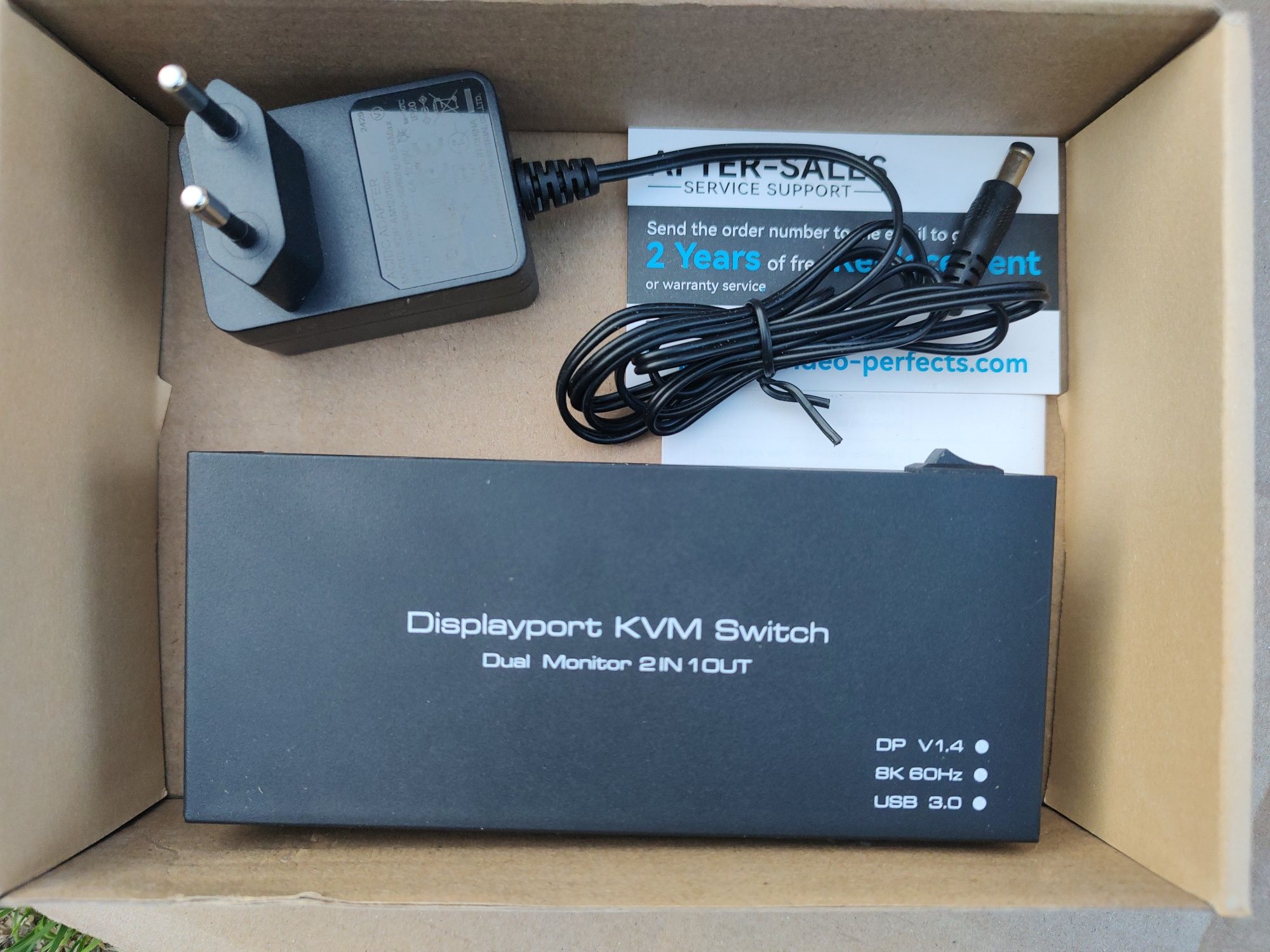 Подвійний KVM перемикач моніторів 2*2 8K 60Hz