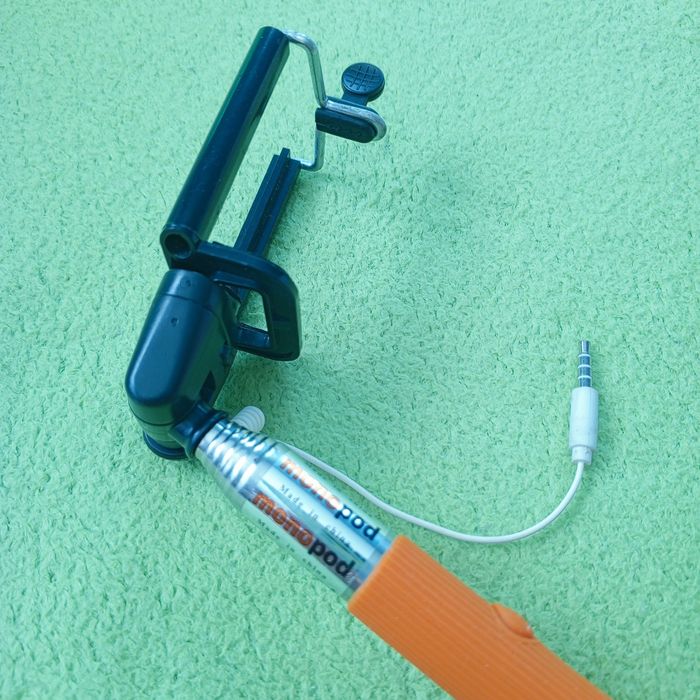 Монопод / Палка для селфі / Штатив ручний  / 1м. / Телескопічна палиця