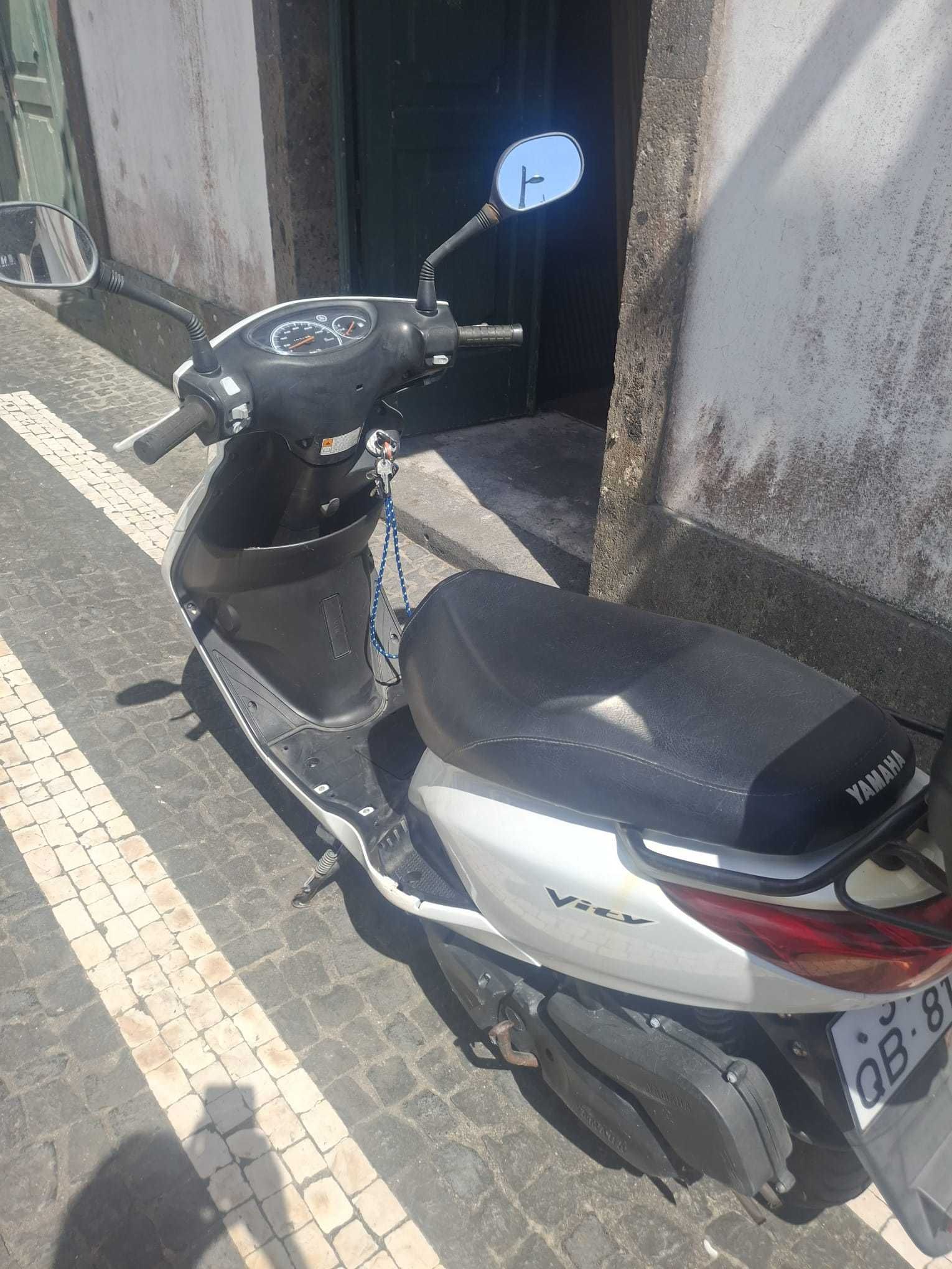 Moto Yamaha 125 XC (2015)