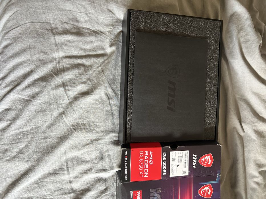 AMD radeon RX 6750XT