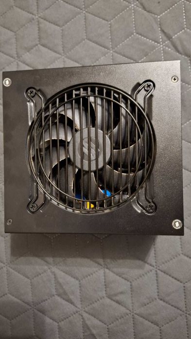 Zasilacz SilentiumPC Supremo FM2 Gold 750W – 80+ Gold, modularny