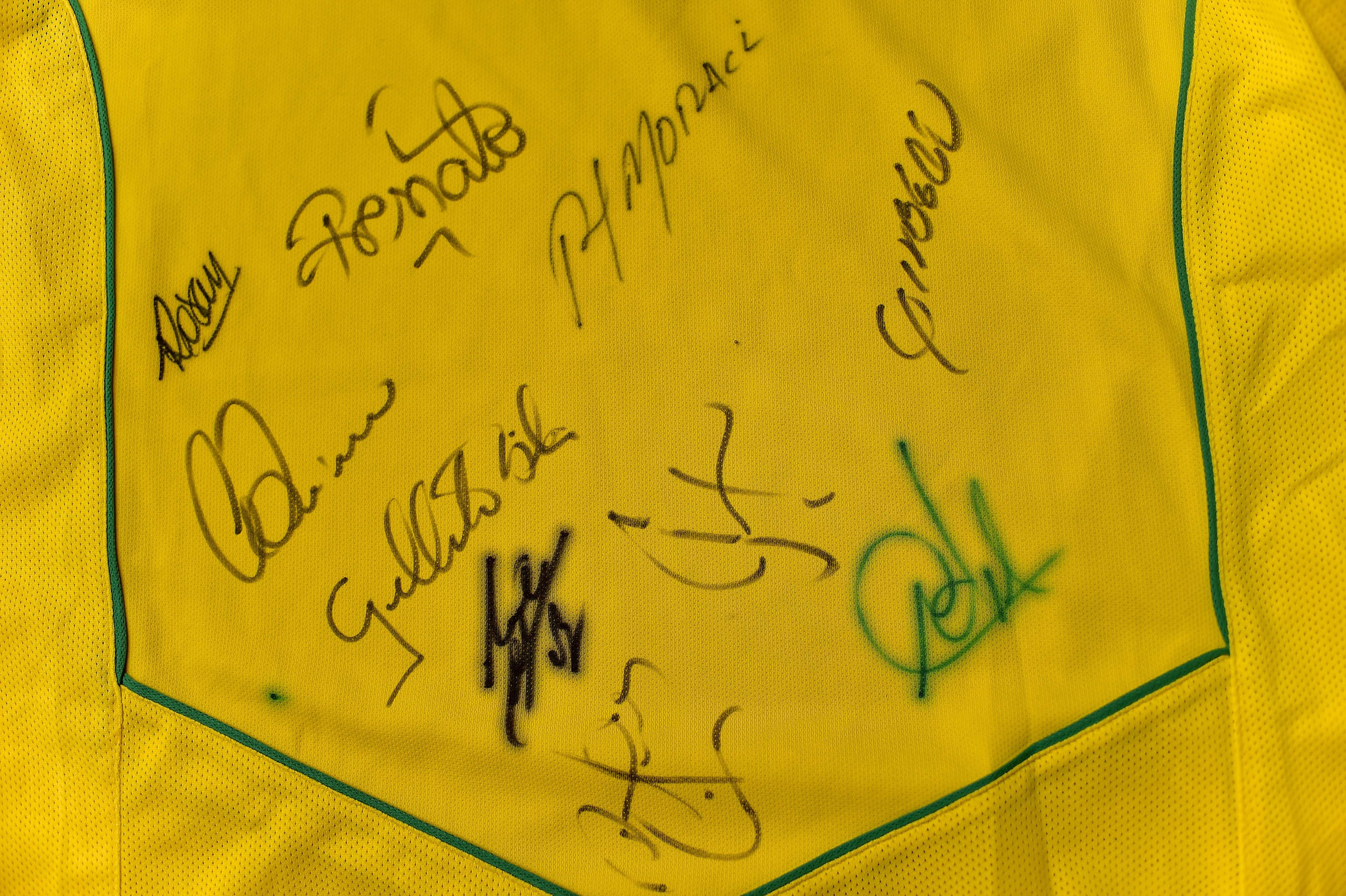 Koszulka Brazylia + Autografy reprezentacji Piłka Nożna