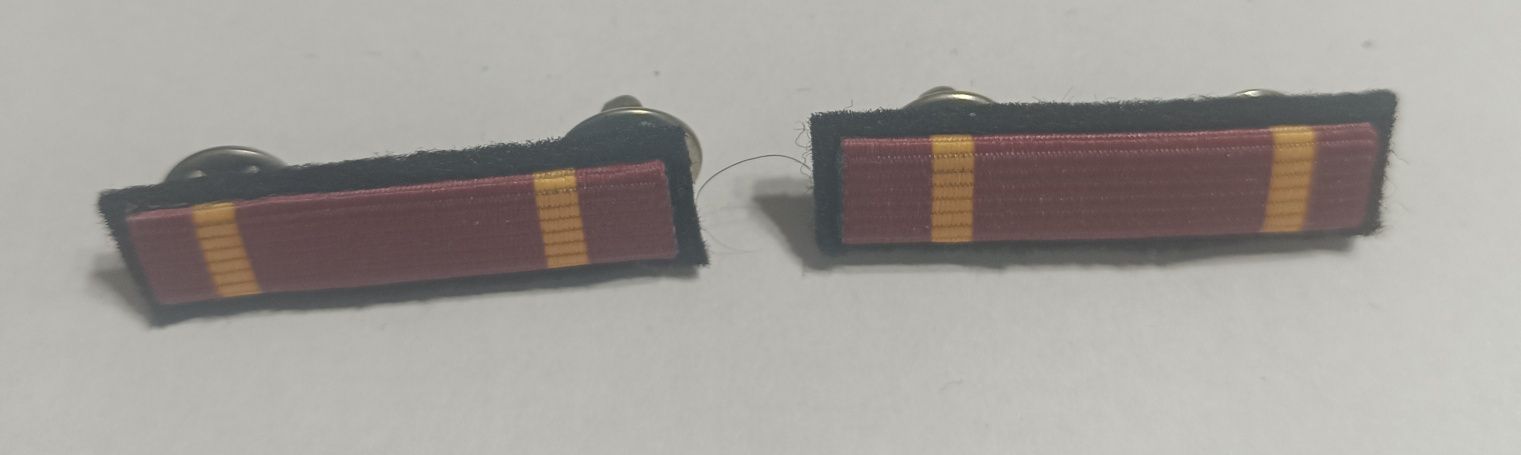 Baretki na pins dwie sztuki