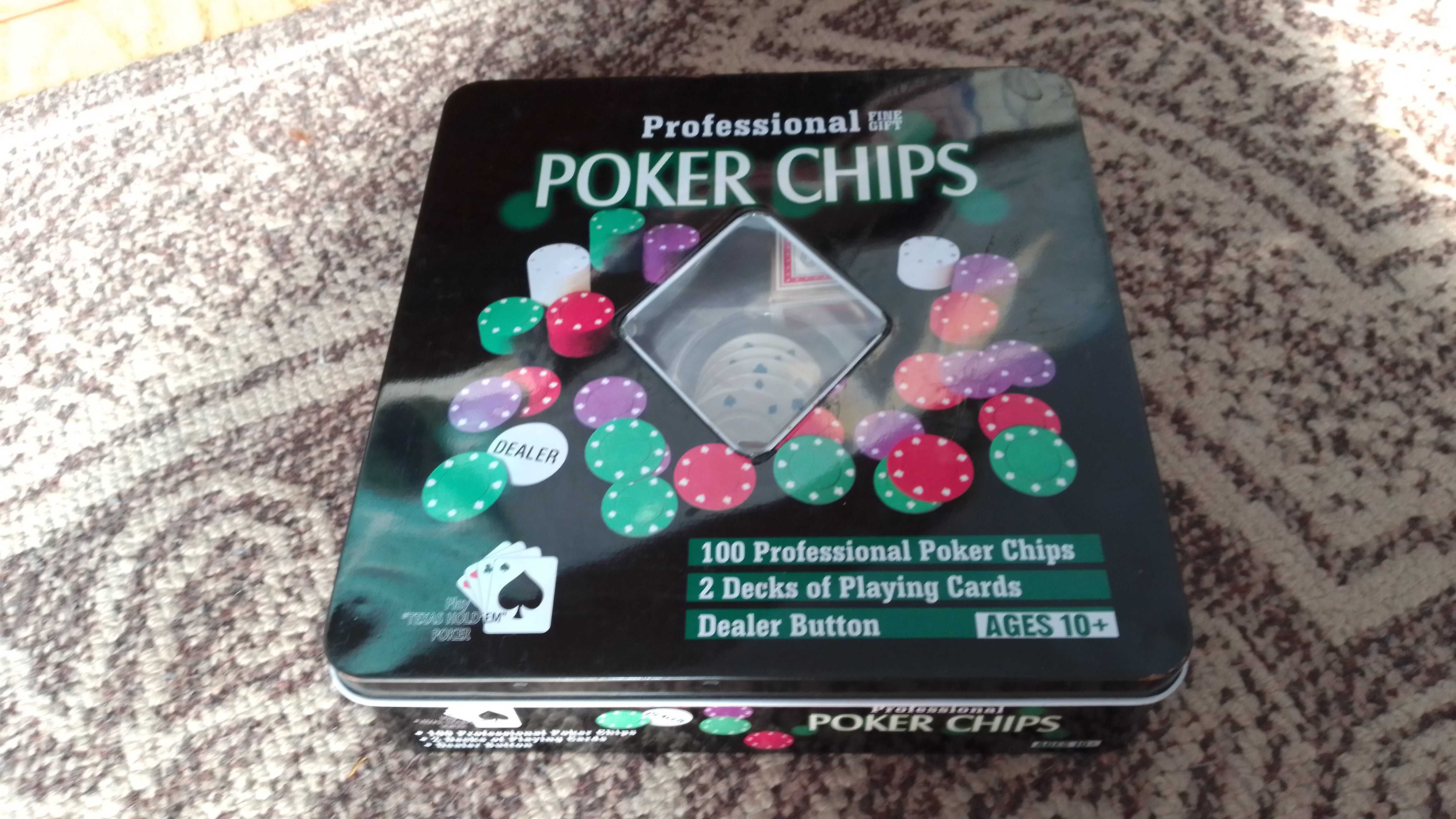 Покерный набор в металлической коробке.
