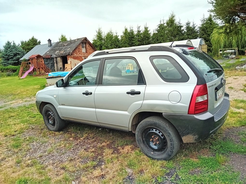 Kia Sportage 2.      2.0 crdi 4x4