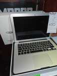 Laptop Mcbook Apple Air A1466 .4/256 GB.Procesor i5.Super stan.