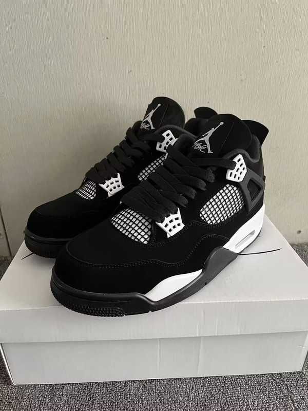 Jordan 4 Retro White Thunder EU.41