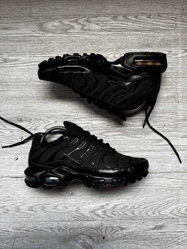 ButyDamskieNikeAirMaxTNPlusBlack nowy rozmiar.40