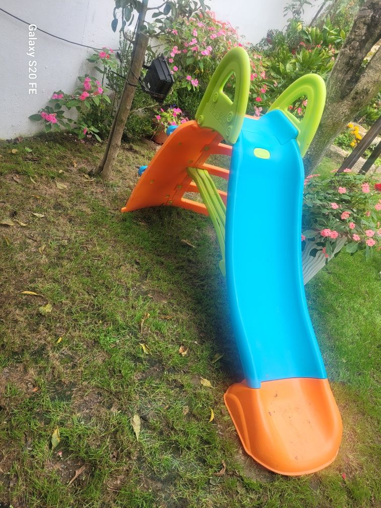 Escorrega Feber Climb and Slide