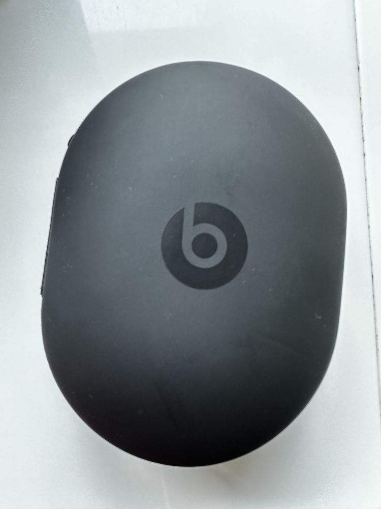 Apple beats studio3