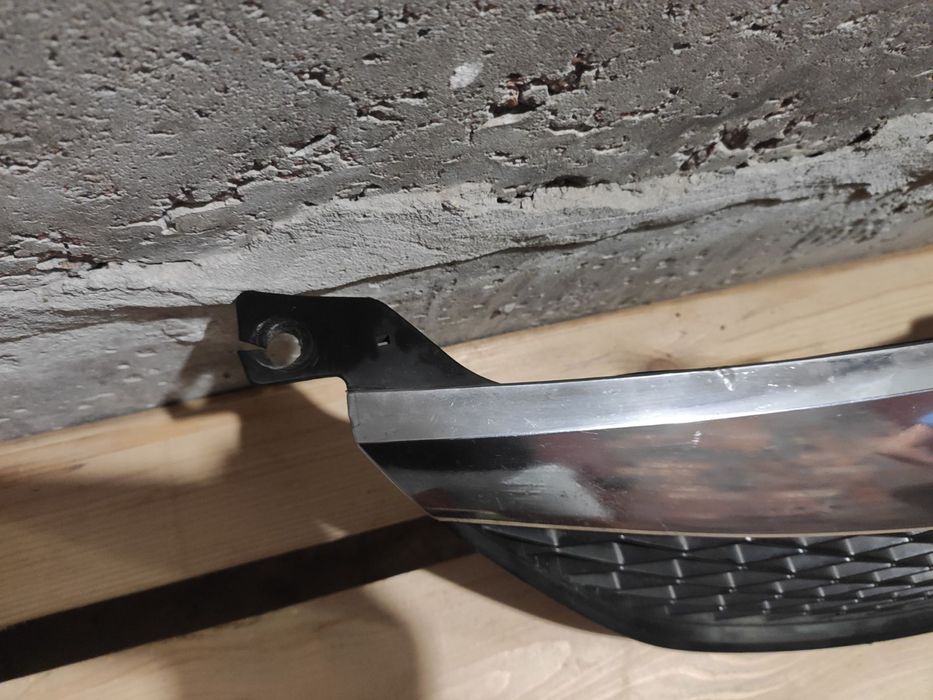 Решітка радіатора Mazda 6 GG(2004)