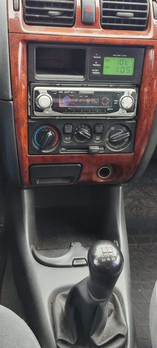 Автомобіль MAZDA 626