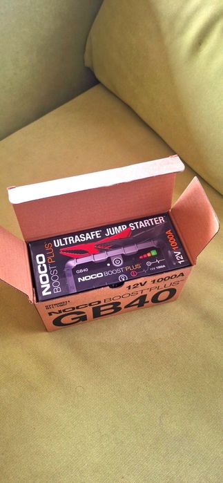 Пусковий пристрій Noco GB40 Boost 12V 1000A Jump Starter