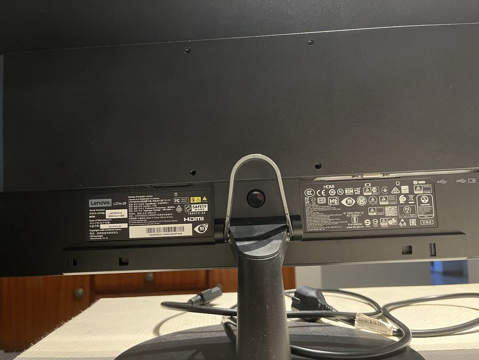 Monitor Lenovo 27”