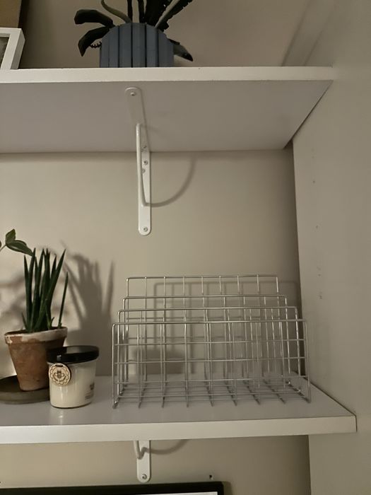 Retro stojak na książki