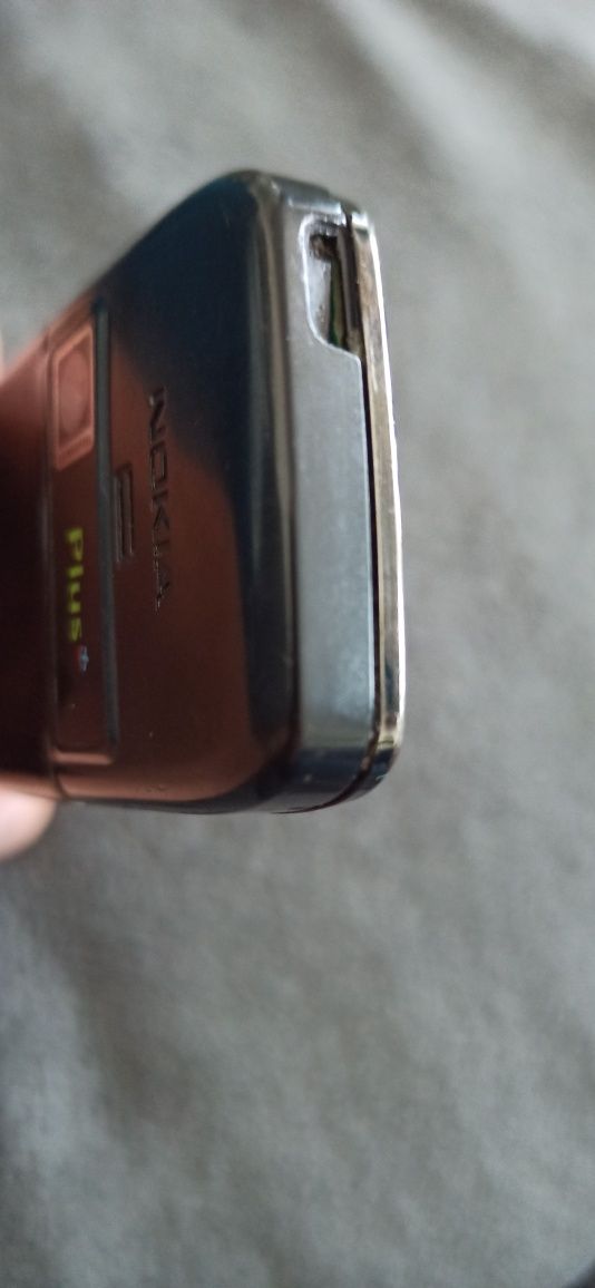 Nokia E51 używana, sprawna.