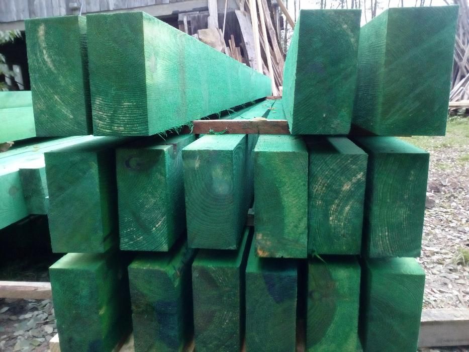 Więźba dachowa, łaty, deski, kantówki, drewno budowlane, tartak.