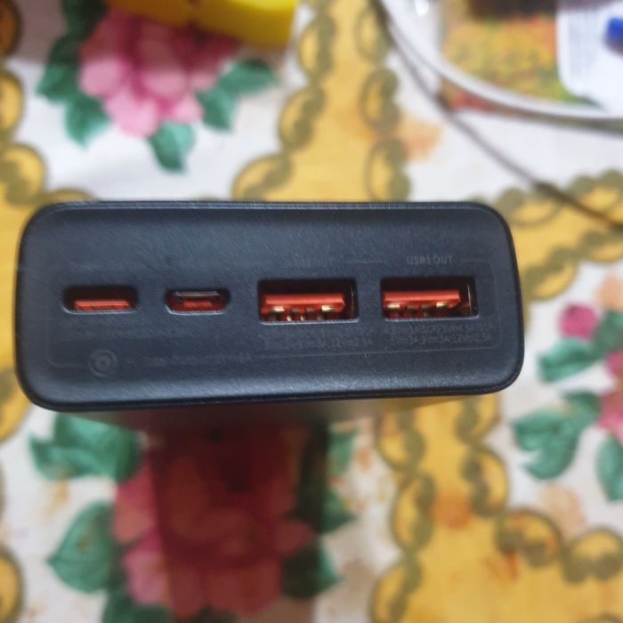 Powerbank  Baseus czytać opis