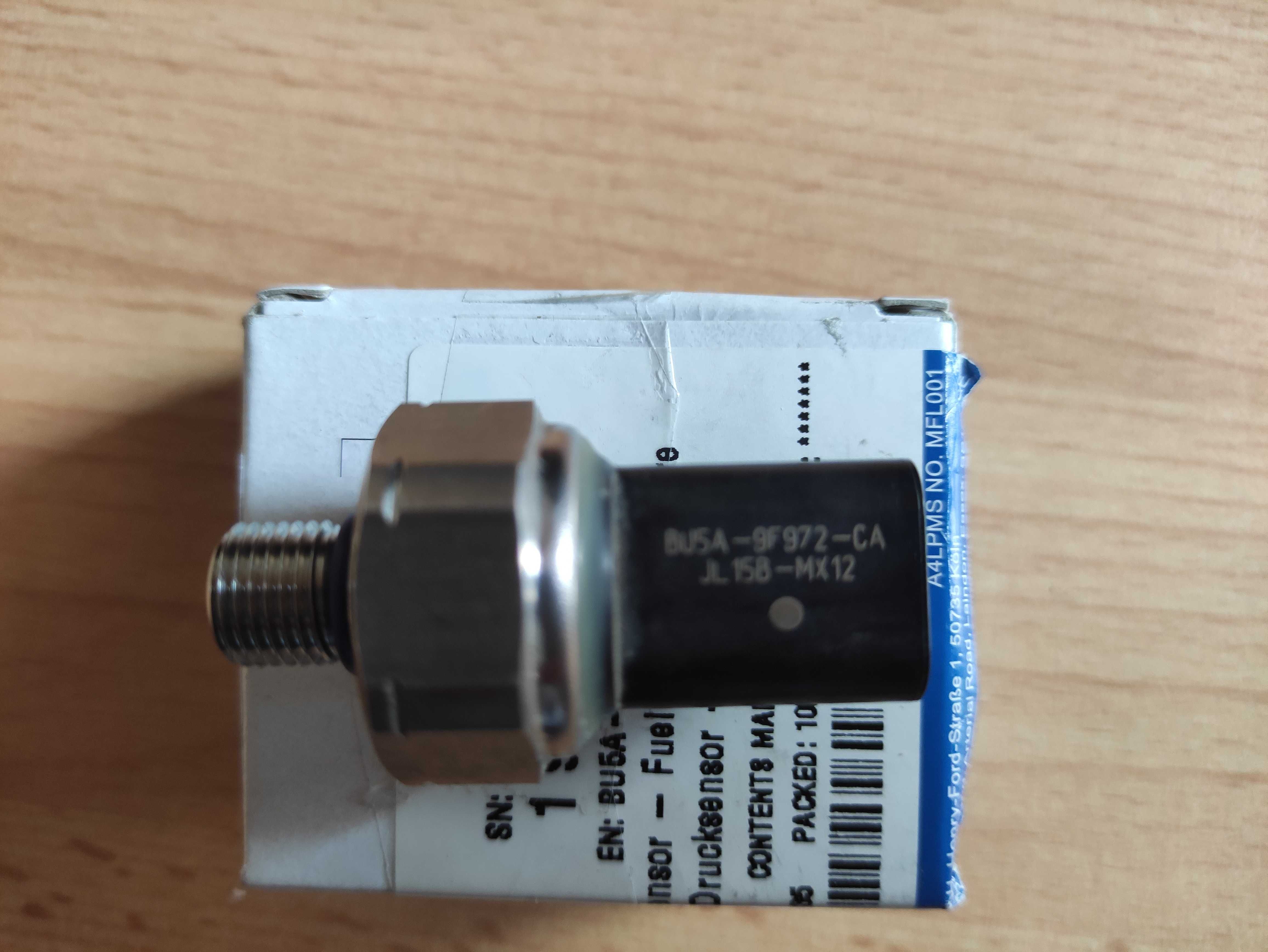 Czujnik ciśnienia paliwa FORD OE BU5A-9F972-CA
