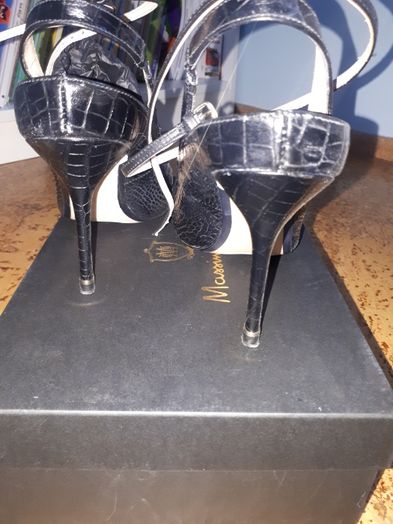 Szpilki czarne massimo dutti r.40 jak nowe