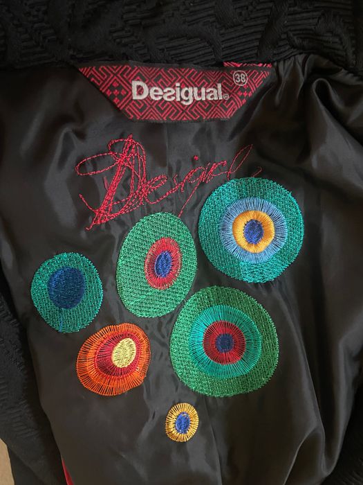Casaco desigual estampado