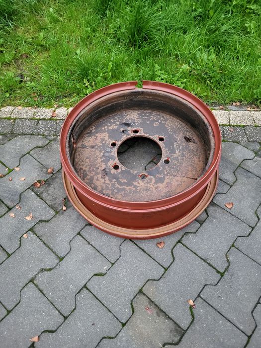 d47. Pozostałości d732,d35 felga ,wózek koła zapasowego