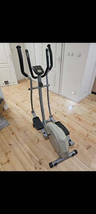 Orbitrek duży, porządny.