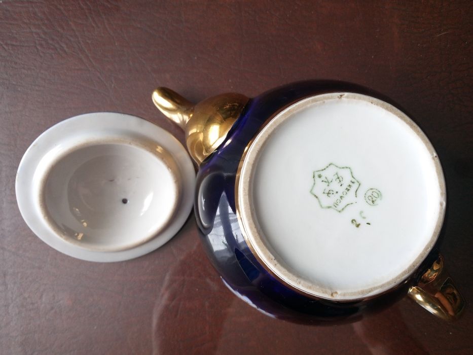 Чайник. Заварник. Яблоневый цвет. Полонное