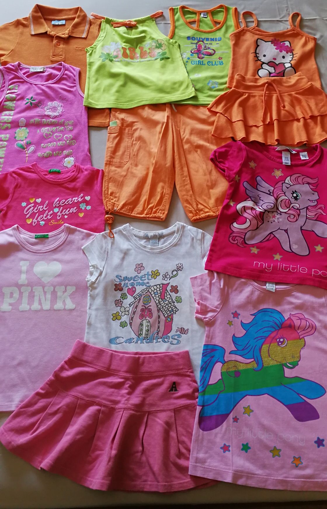 T-shirt's, top's, saias, corsários menina 2A e 4-5 anos