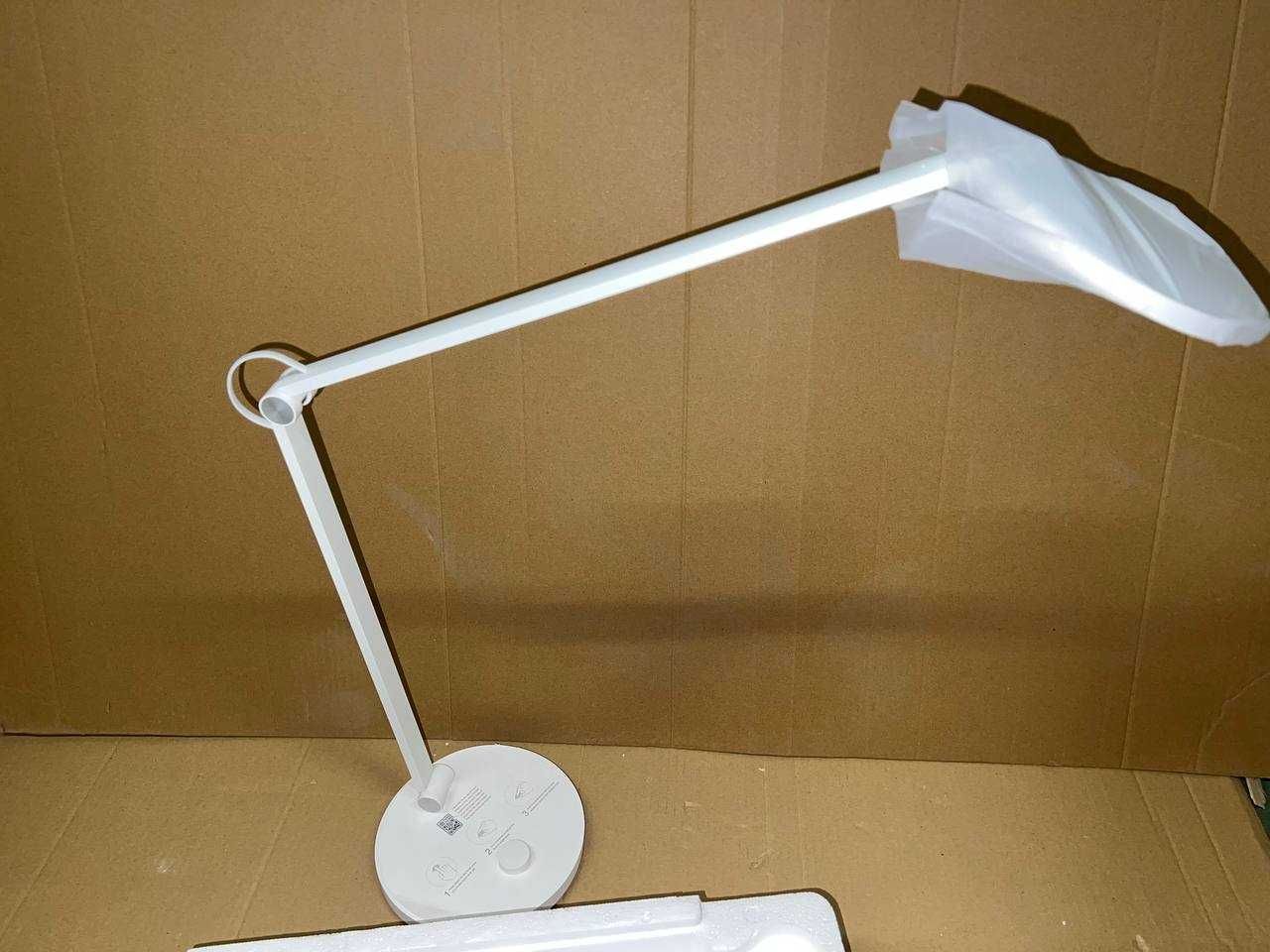 Mi Smart LED Desk Lamp Pro (biała)