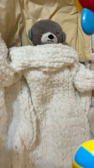 Теплі пледи ручної роботи з пряжі Alize Puffy / Alize Puffy Color