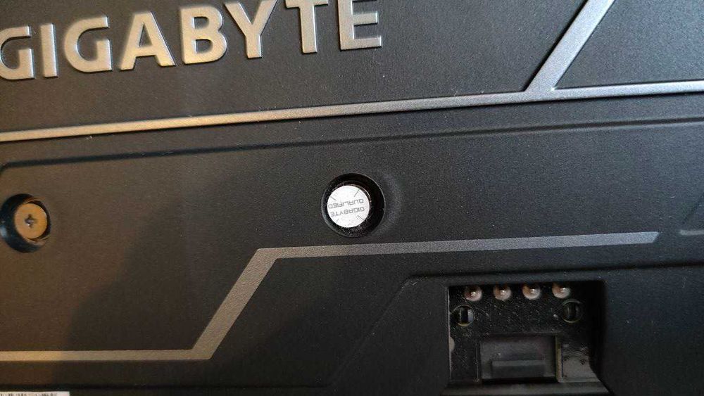 (ТЕРМІНОВО) Відеокарта Gigabyte RTX 2060 6Gb OC (Ідеальний стан)