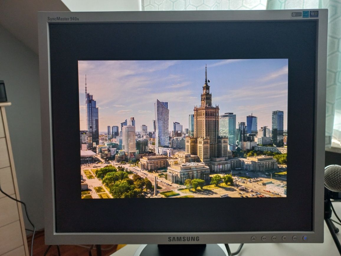 Monitor Samsung 949 N - 19 cali