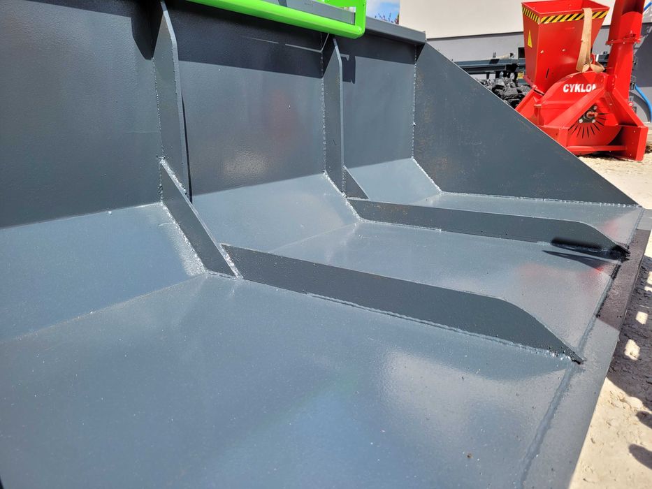 Łycha łyżka na tył ciągnika z kiprowaniem do gruzu ziemi spych śniegu