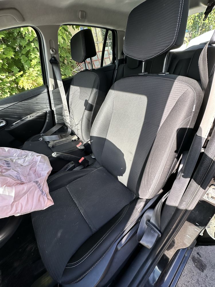 Clio III Lift 1.2 TCE na części Clio 3 Kombi wszystkie częściTEGNE