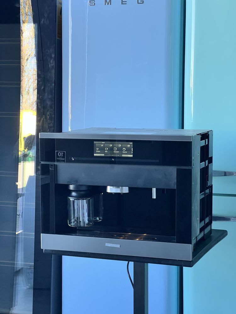 Кофемашина Miele CVA 6805 CleenSteel стан нової встроенная кавомашина