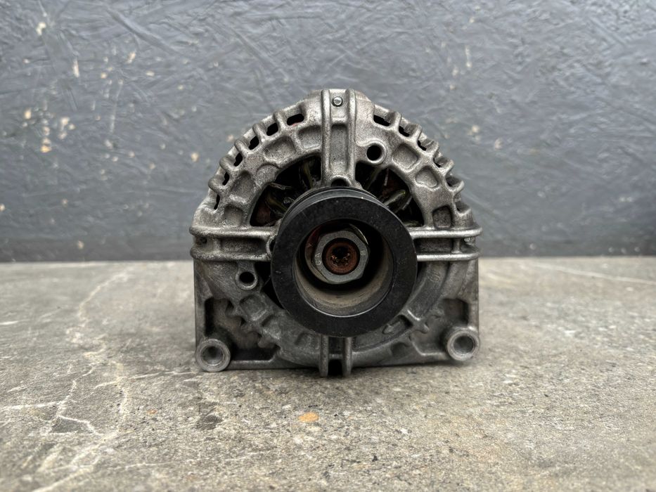 Генератор Opel Astra H Vectra C Zafira B 1.6 1.8