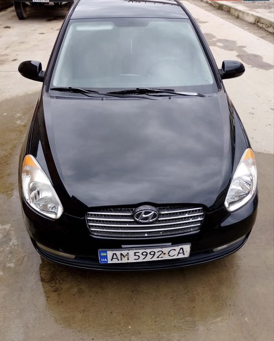 Hyundai Accent.