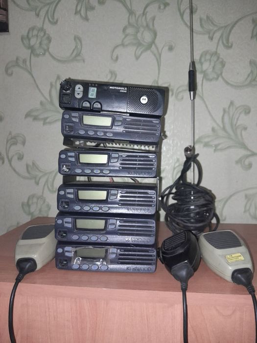 Радіостанції Kenwood 7760-5 та Motorolla