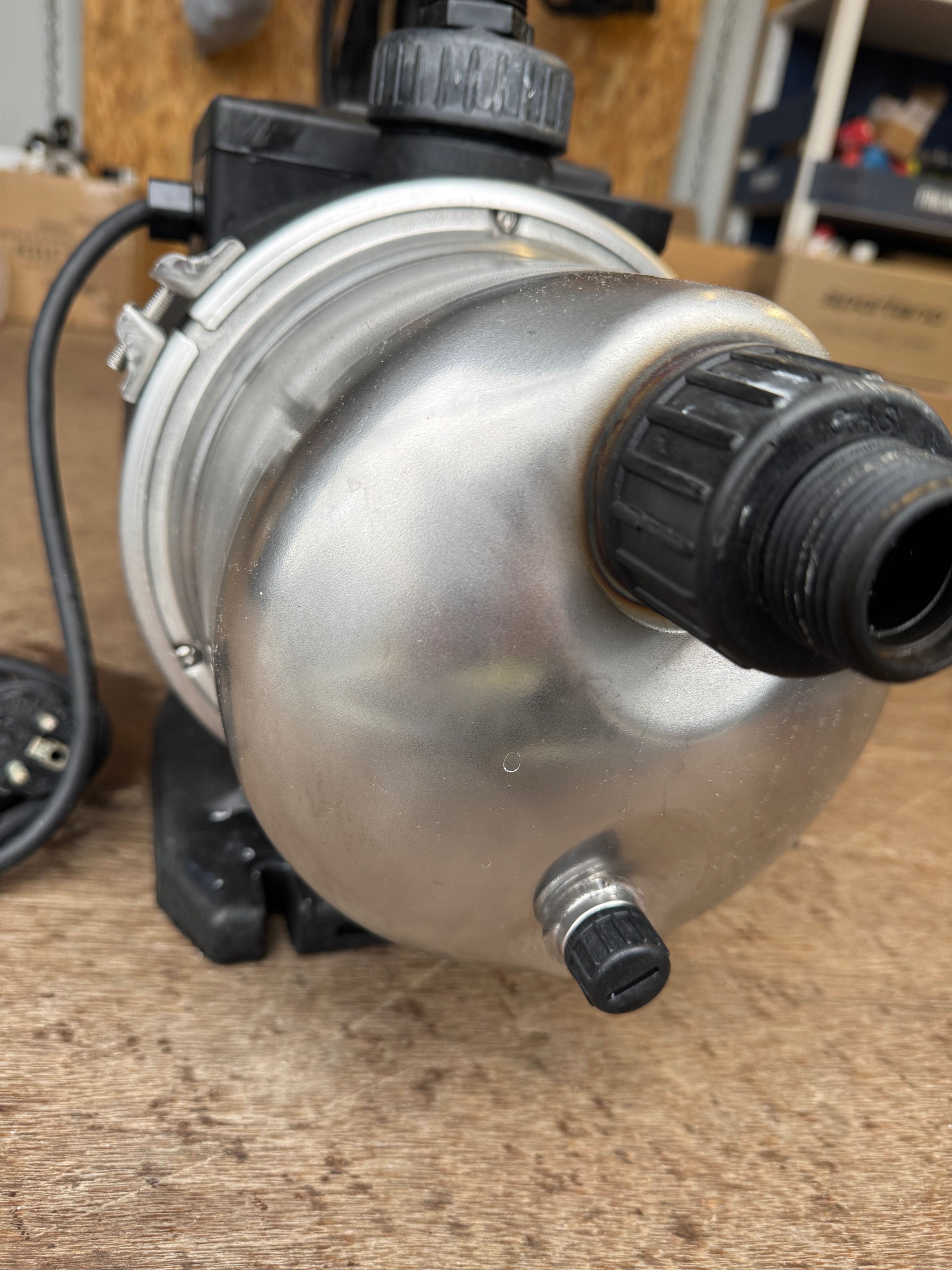 Grundfos MQ 3-35 Hydrofor Pompa bezobsługowa 3m3/h SUPER CENA!