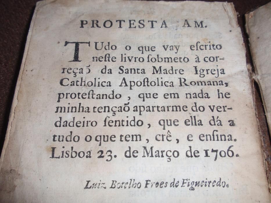 Livro antigo de Luis Botelho Flores de Figueiredo de 1706