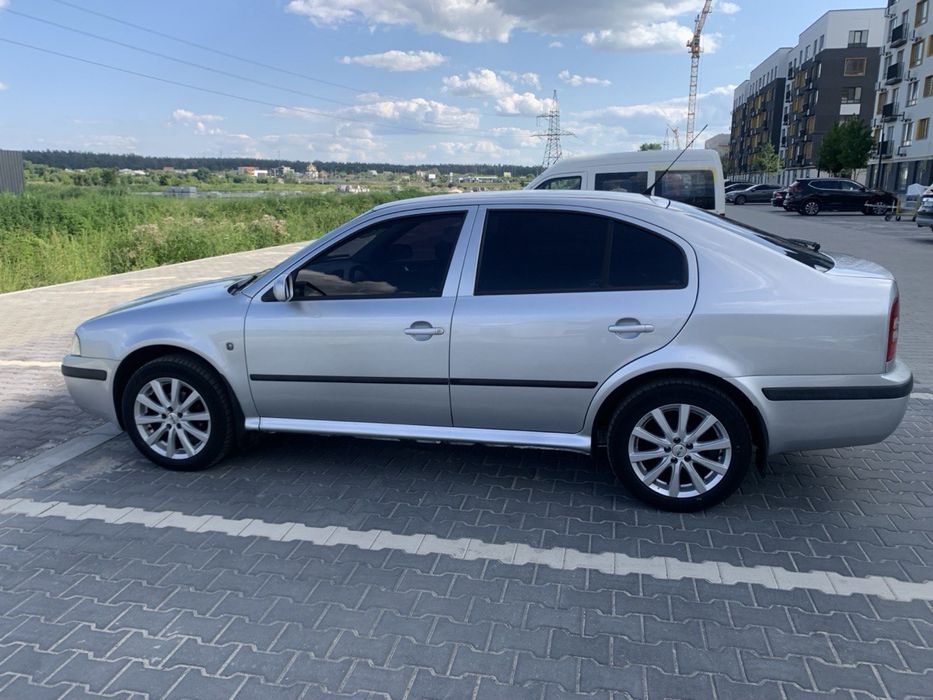 Продам автомобіль Skoda Octavia 2008