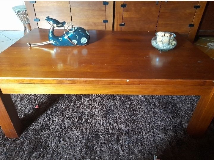 Móvel de sala em carvalho