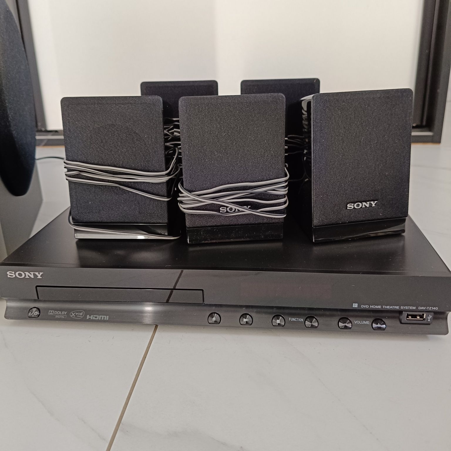 Kino domowe Sony DAV-TZ140 5.1 subwoofer SS-WS121 głośniki